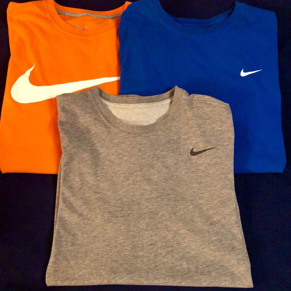 (3) Nike Men’s T-Shirts, X Large